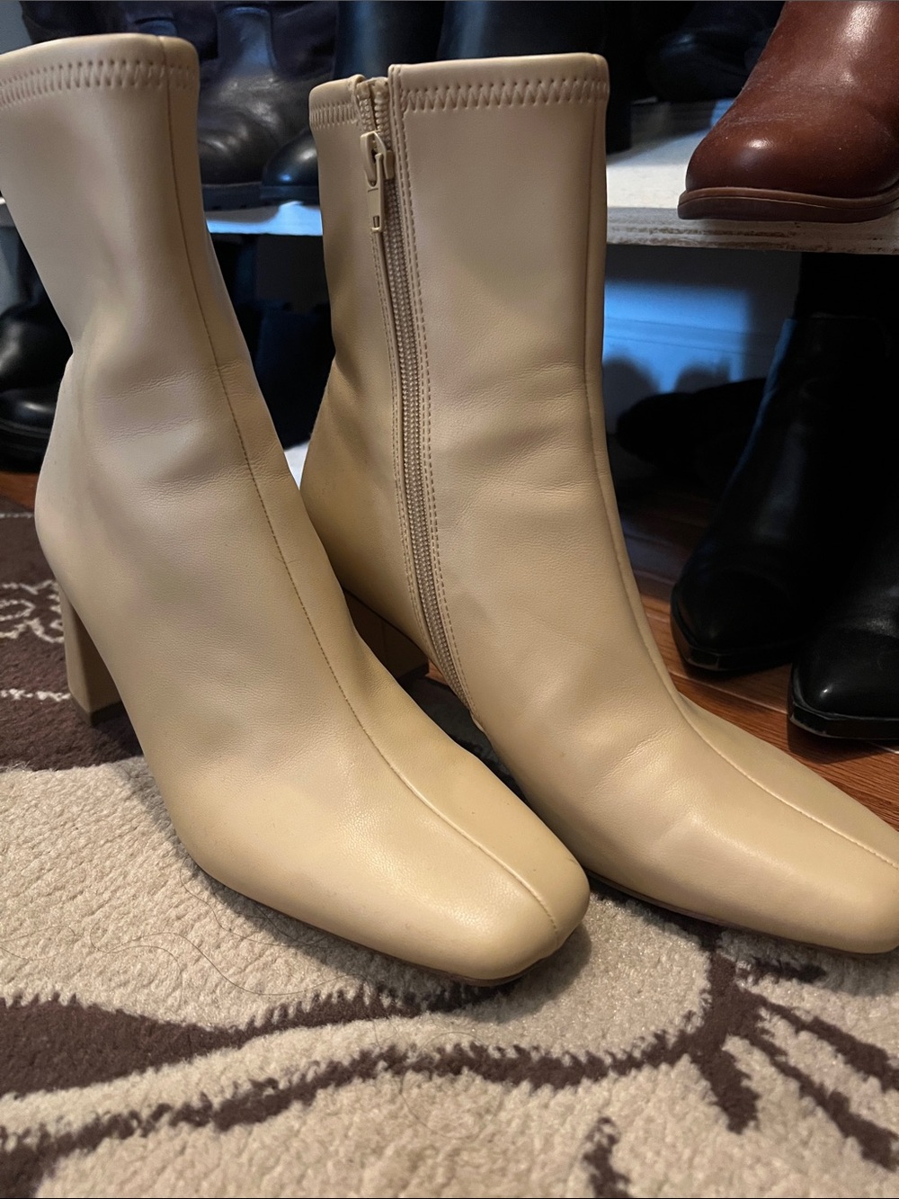 Steve Madden Cream Stretch Leather Ankle Boots with Side Zip
